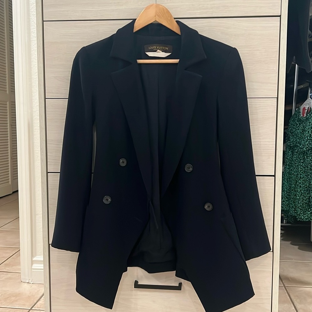 Louis Vuitton Navy Blazer with two front pockets Size 32